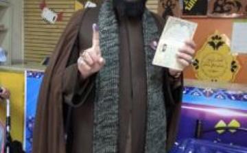 ملت ایران با یک انگشت دشمنان انقلاب اسلامی ایران را له می کنند