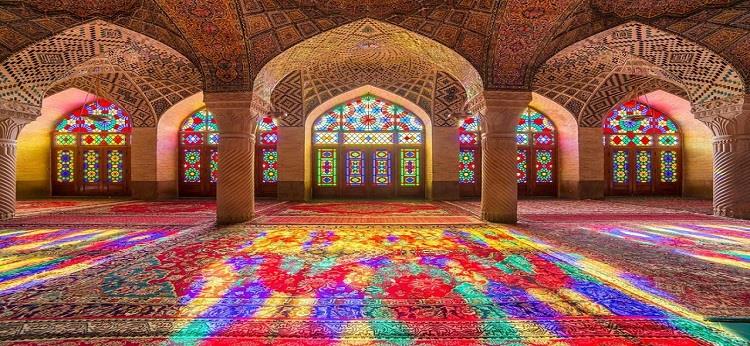از آمریکا نترسید، از خالی شدن مساجد بترسید